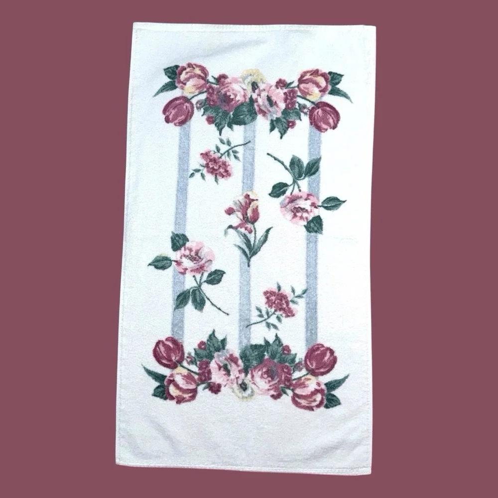 VTG Springmaid Made USA Hand Towel 90s Cottagecore Retro Pink Roses Blue Stripes